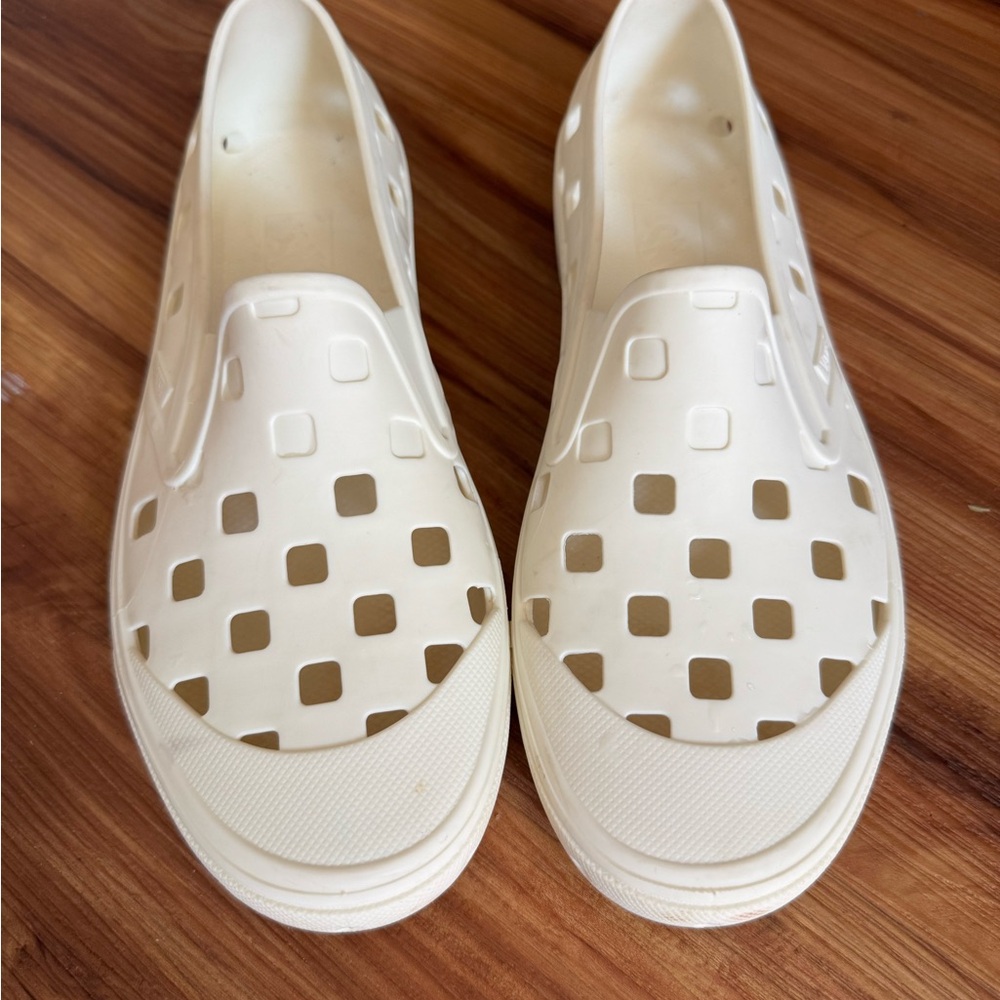 Vans Cream Mules with Flat Sole and Ventilation Design